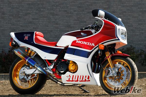Une machine de pointe avec un châssis puissant : CB1100R Custom