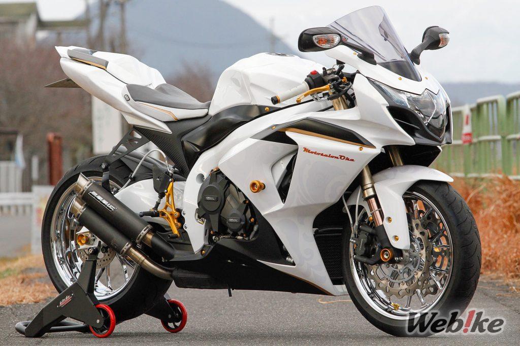 Combinaison des meilleures pièces du monde entier : GSX-R1000 Custom
