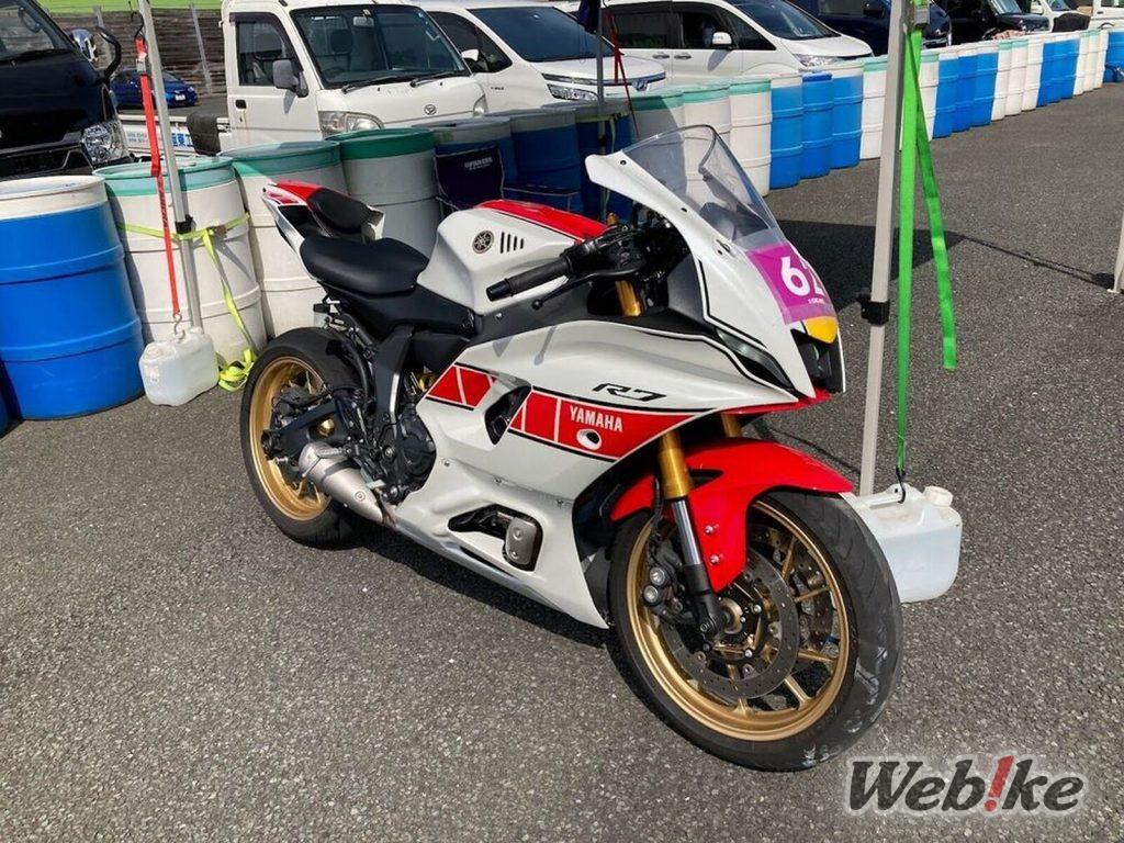 L’esprit de course : YAMAHA YZF-R7 Custom