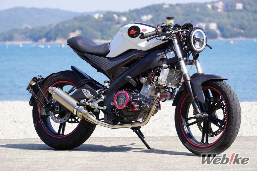 La transformation en café racer : YAMAHA YZF-R125 Custom