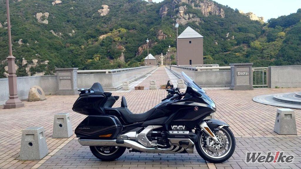 La fusion du confort et de la technologie : HONDA GOLDWING Custom