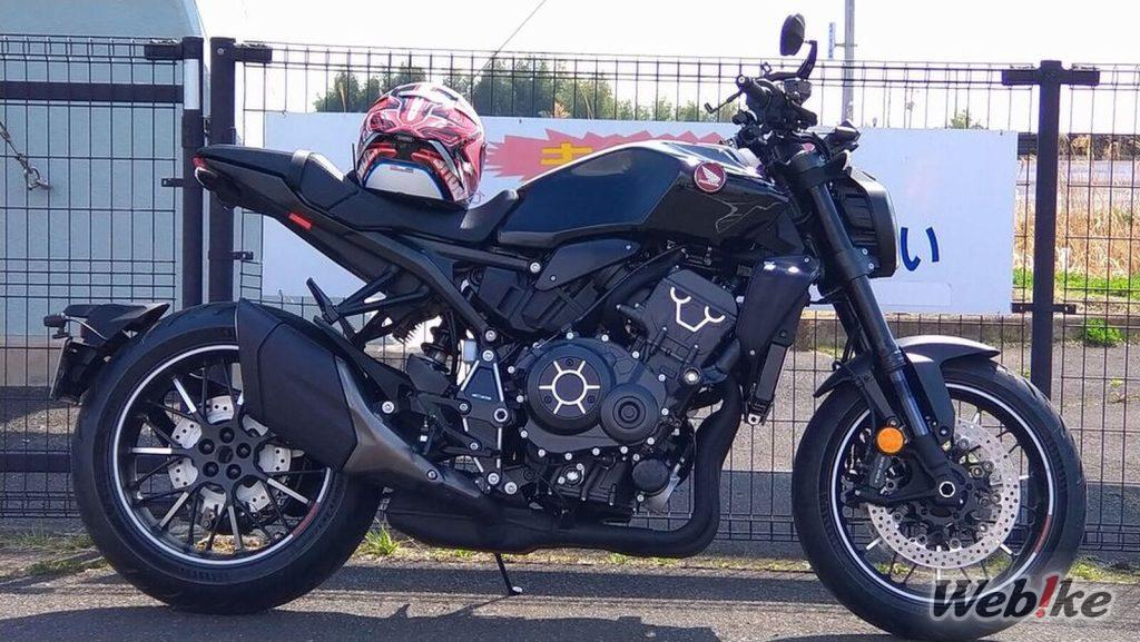 Édition noire avec améliorations intelligentes : HONDA CB1000R Custom