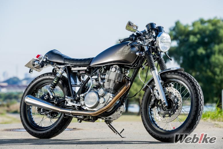 Un café racer avec du style et des performances à l’avenant : YAMAHA SR400 Custom by Orange Boulevard